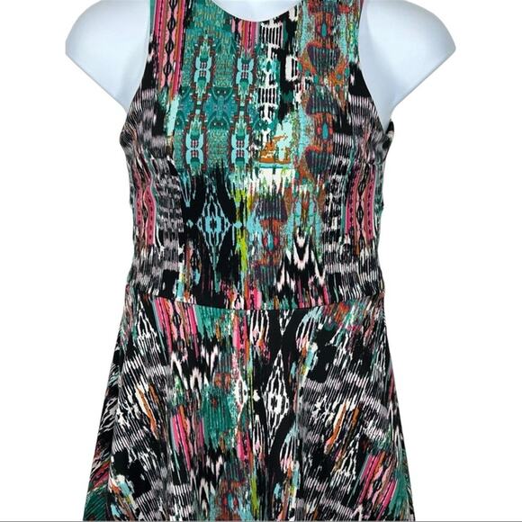 Julian Chang Fit & Flare Mini Dress Open Back Racerback Abstract Print Medium - Picture 4 of 13